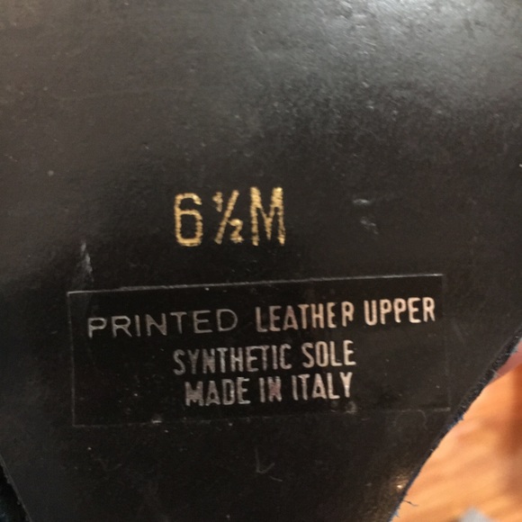 Sandals - Picture 5 of 5